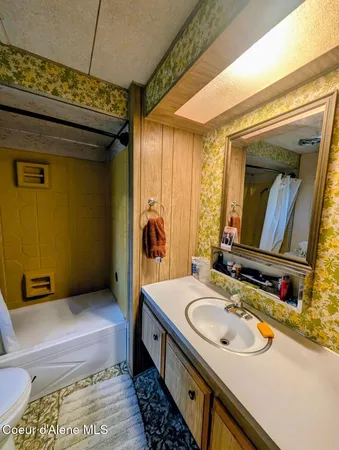 $294,000 | 968 Roosevelt Road, Bonners Ferry, ID 83805