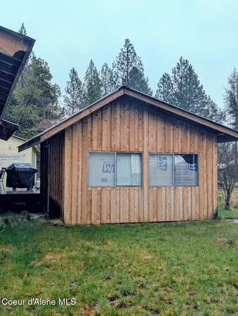 $294,000 | 968 Roosevelt Road, Bonners Ferry, ID 83805