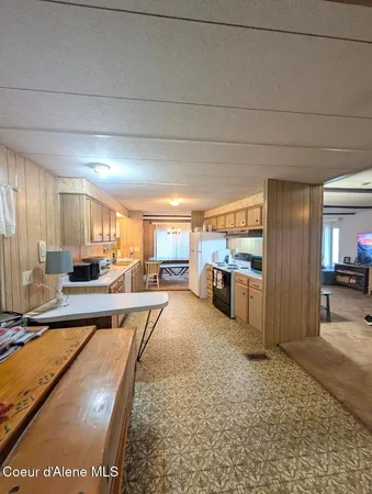 $294,000 | 968 Roosevelt Road, Bonners Ferry, ID 83805