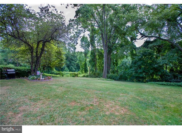 145 Ridgefield Road Newtown Square, PA 19073 - Photo 16 of 18 Back Yard