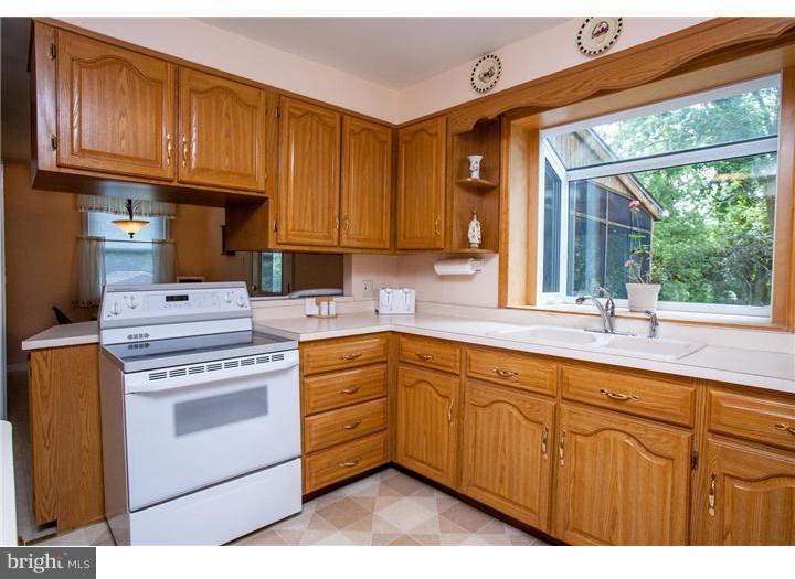 145 Ridgefield Road Newtown Square, PA 19073 - Photo 8 of 18 Kitchen