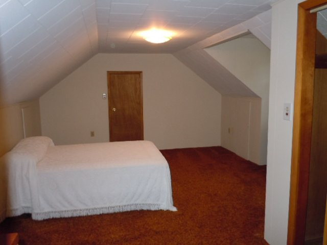 5 Rondack Road Colonie, NY 12205 - Photo 8 of 12 Photo 8