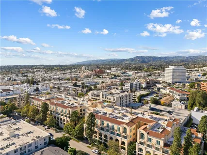 $2,395,000 | 11500 San Vicente Boulevard, Unit 202, Los Angeles, CA 90049