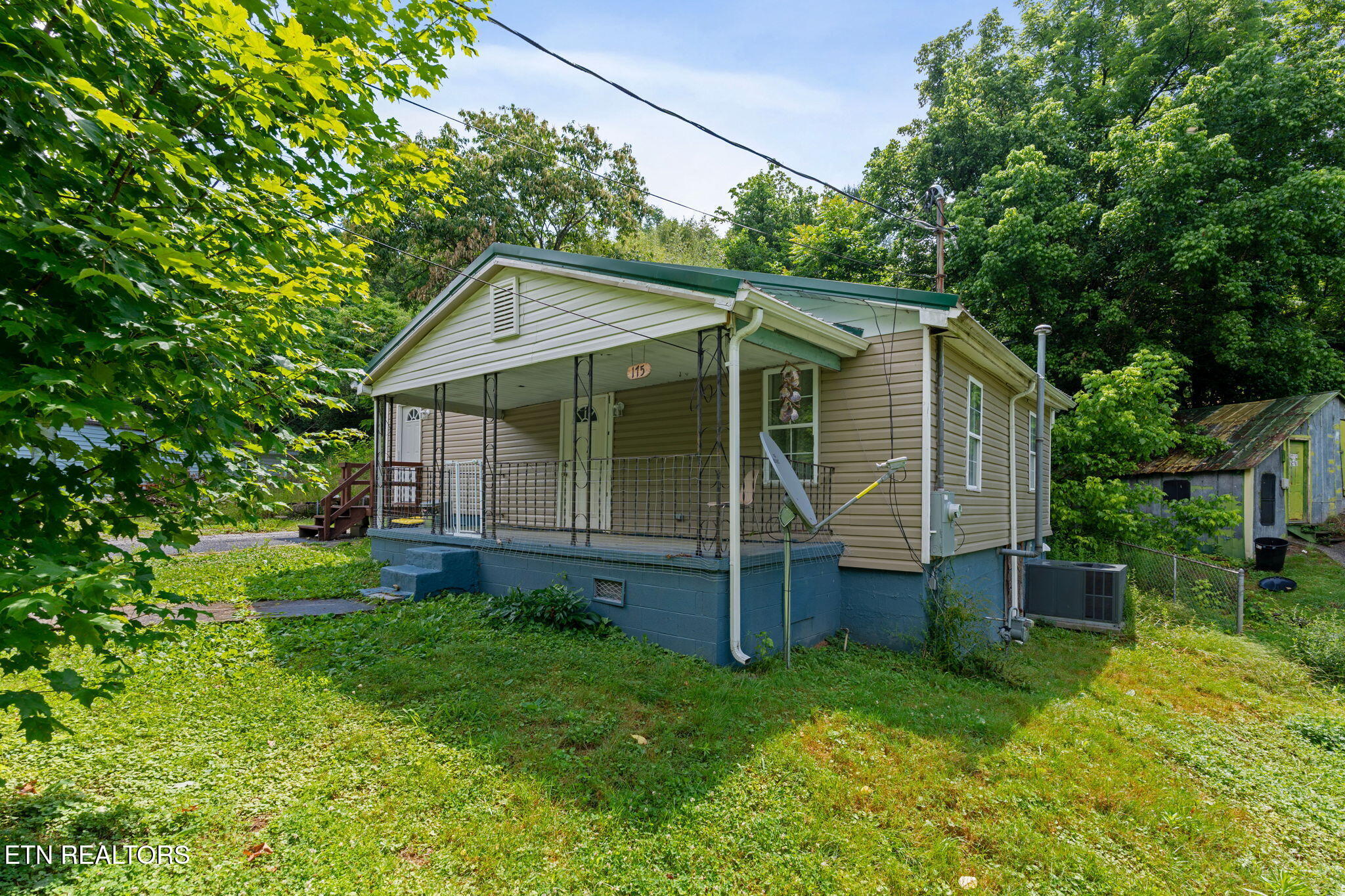 175 Andys Ridge Road Rocky Top, TN 37769 - Photo 6 of 20 25-web-or-mls-DSC08068-1