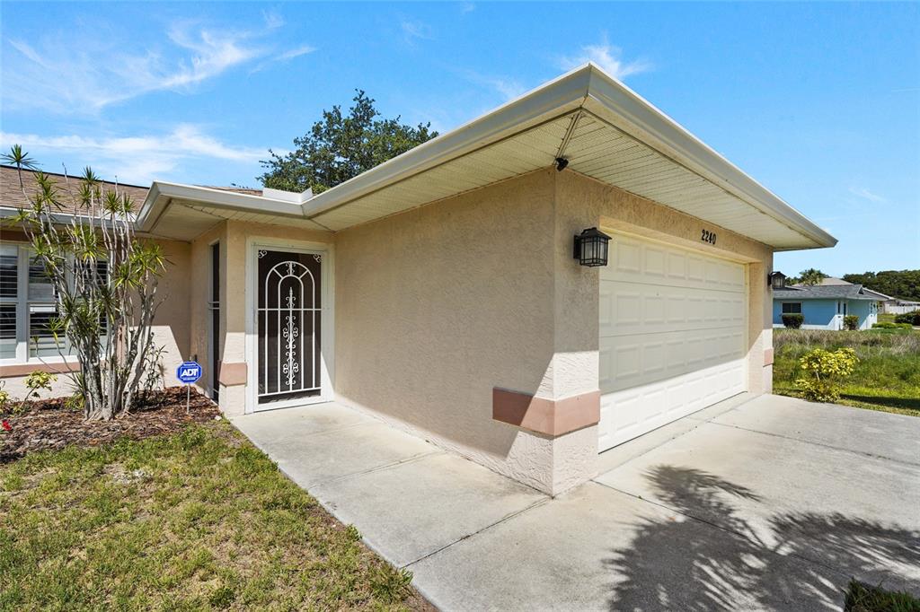 2240 Gentian Road Venice, FL 34293 - Photo 18 of 51
