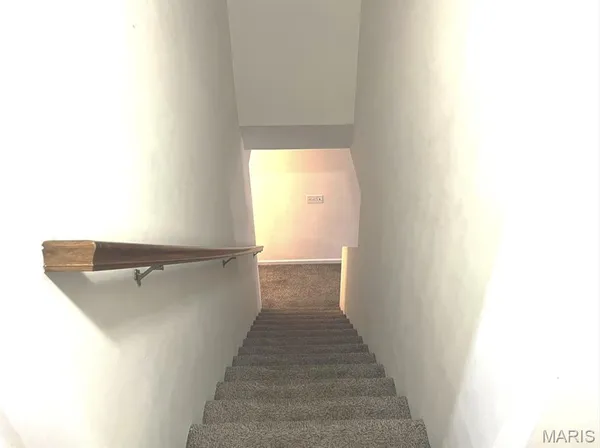 $190,000 | 14122 Candlewyck Pl Court, Florissant, MO 63034