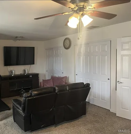 $190,000 | 14122 Candlewyck Pl Court, Florissant, MO 63034