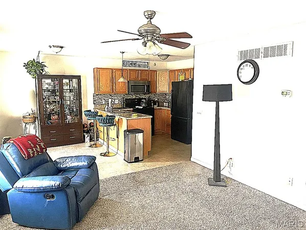 $190,000 | 14122 Candlewyck Pl Court, Florissant, MO 63034