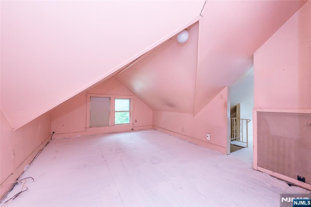 60 Martin Road Verona, NJ 07044 - Photo 16 of 21 Gallery Image 16