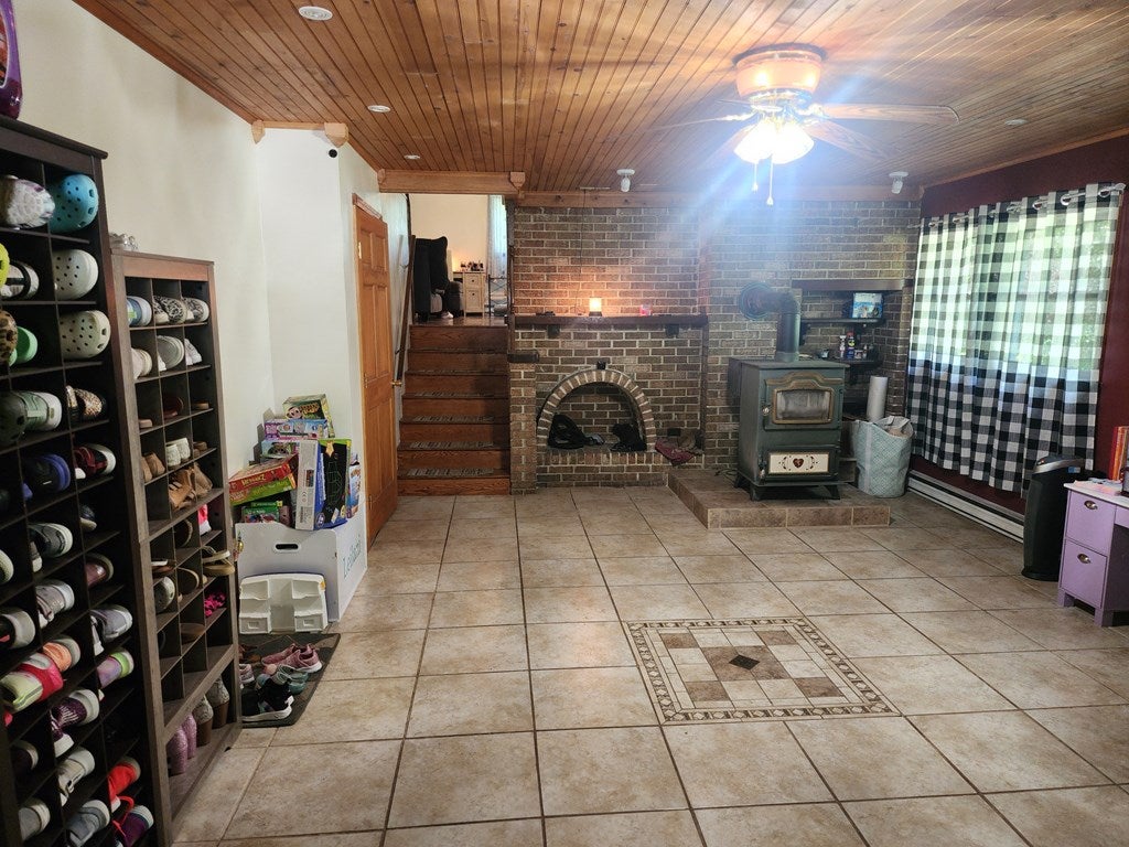 6685 Loop Road Huntingdon, PA 16652 - Photo 9 of 32 Gallery Image 9
