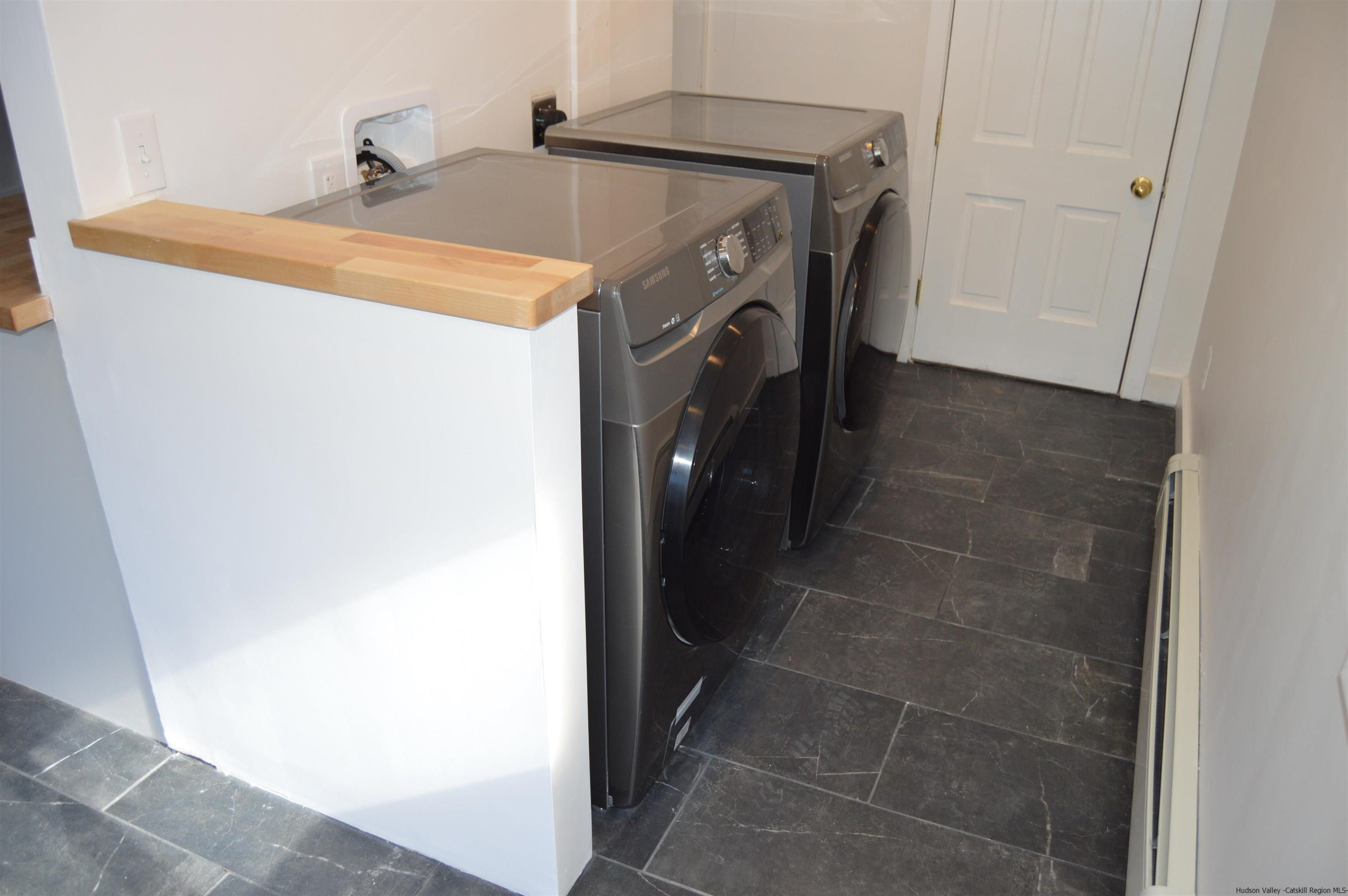 128 Cole Bank Road Saugerties, NY 12477 - Photo 5 of 26 a utility room with dryer and washer