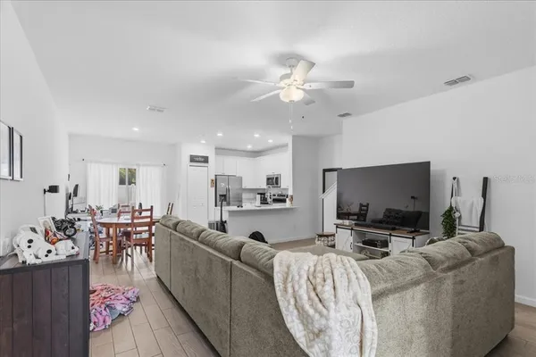 $259,900 | 12657 Northwest 7th Place, Newberry, FL 32669