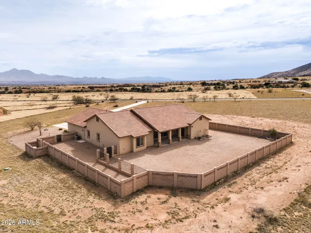 $785,000 | 6233 East Molly Drive, Hereford, AZ 85615