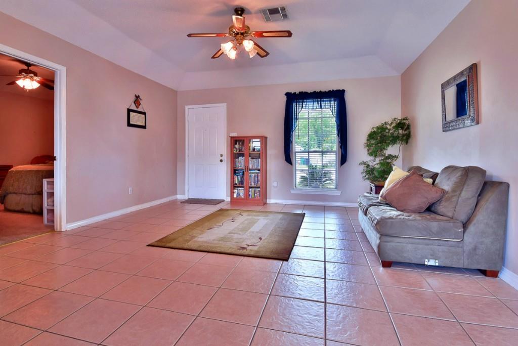 2424 Rue Jesann Marrero, LA 70072 - Photo 4 of 15 Gallery Image 4