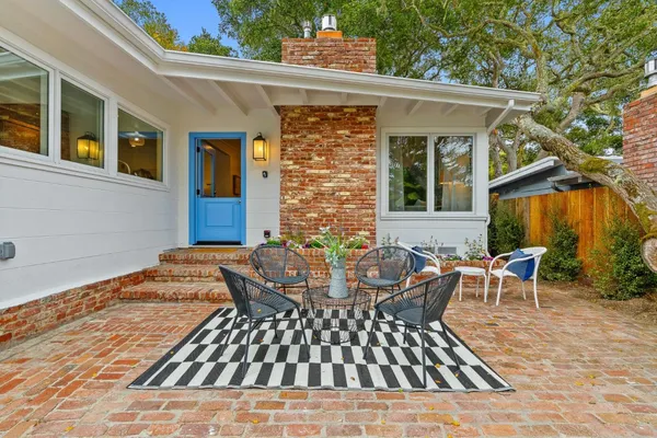 a view of outdoor space yard and patio