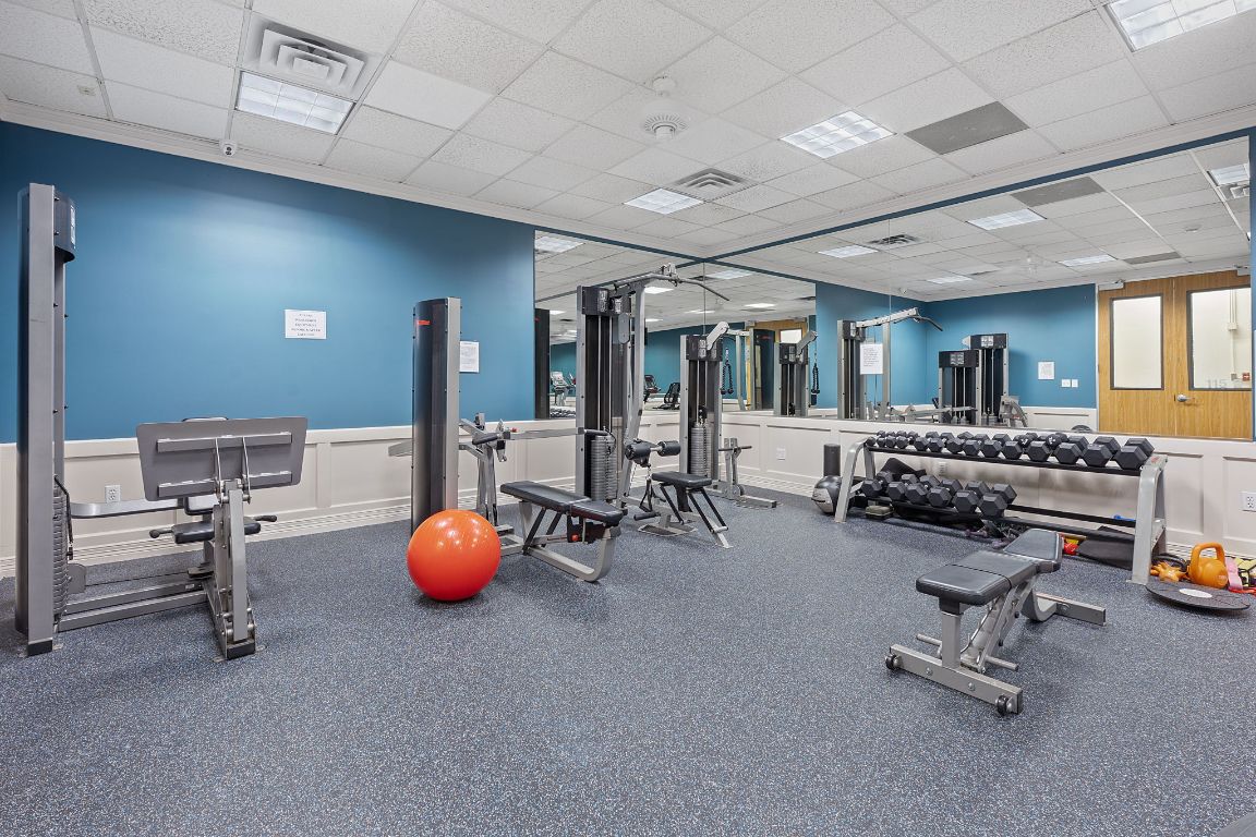 1801 Lavaca Street, Unit 12K Austin, TX 78701 - Photo 25 of 27 a view of a room with gym equipment