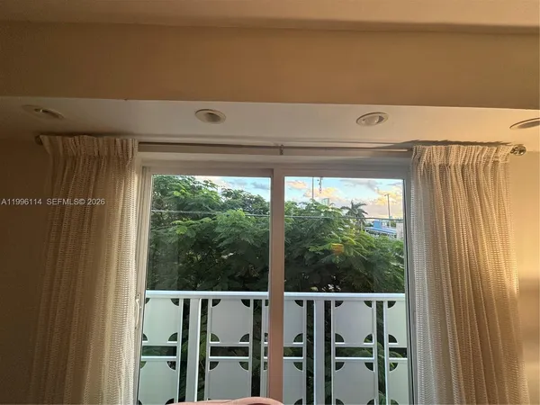 $3,400 | 1498 Jefferson Avenue, Unit 405, Miami Beach, FL 33139