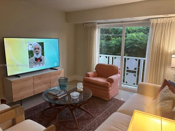 $3,400 | 1498 Jefferson Avenue, Unit 405, Miami Beach, FL 33139