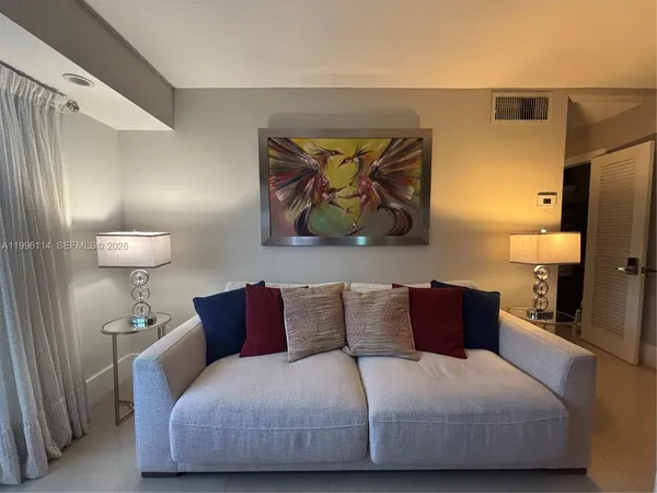 $3,400 | 1498 Jefferson Avenue, Unit 405, Miami Beach, FL 33139