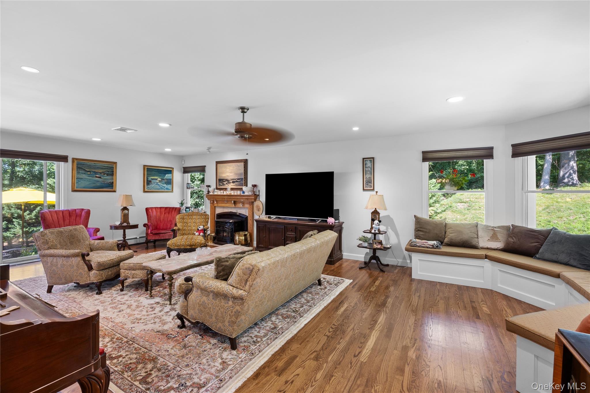 10 Randall Road Wading River, NY 11792 - Photo 15 of 50