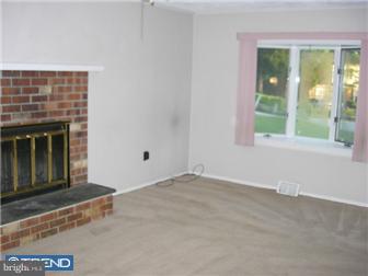 20 Ricci Lane Newark, DE 19702 - Photo 5 of 12 Family Room