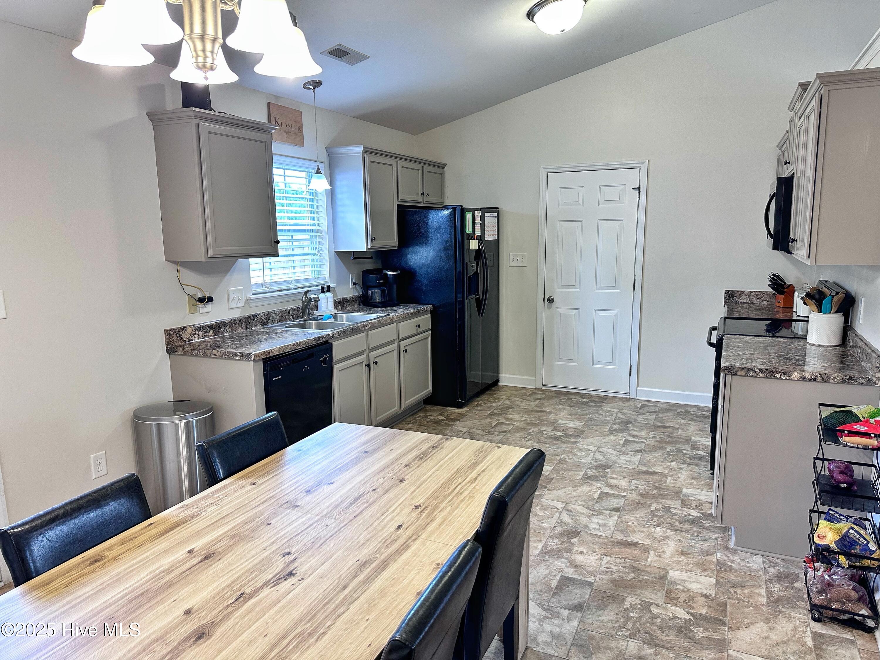 308 Basil Court Hubert, NC 28539 - Photo 12 of 27 Gallery Image 12