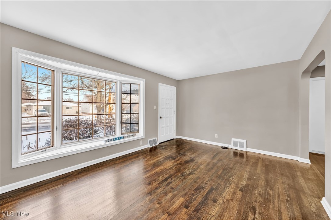 14801 Triskett Road Cleveland, OH 44111 - Photo 5 of 35 Gallery Image 5