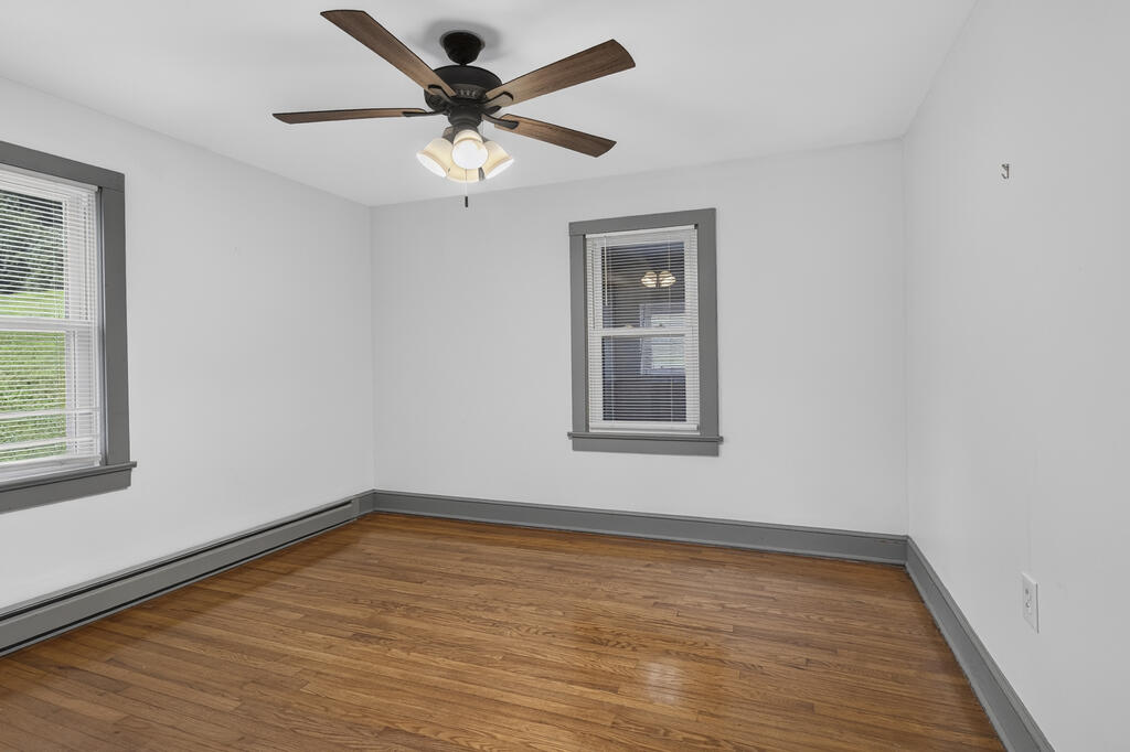 32002 Hollyfield Road Damascus, VA 24236 - Photo 17 of 27 Gallery Image 17