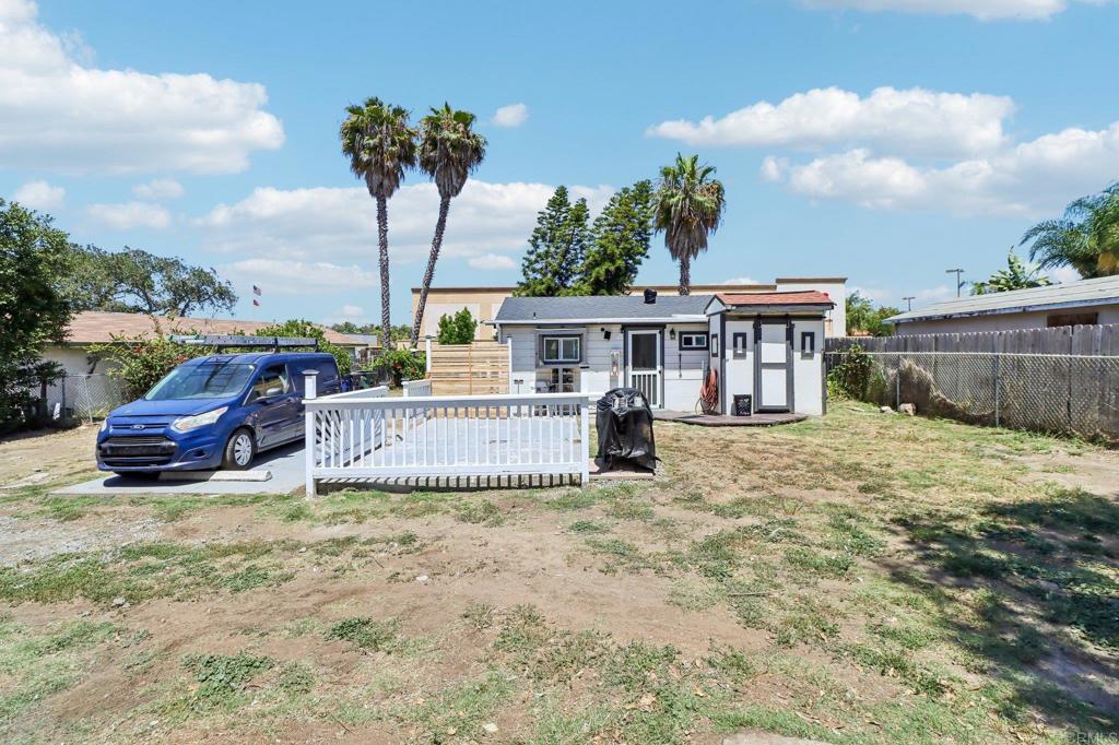 133 Natal Way Vista, CA 92083 - Photo 21 of 24