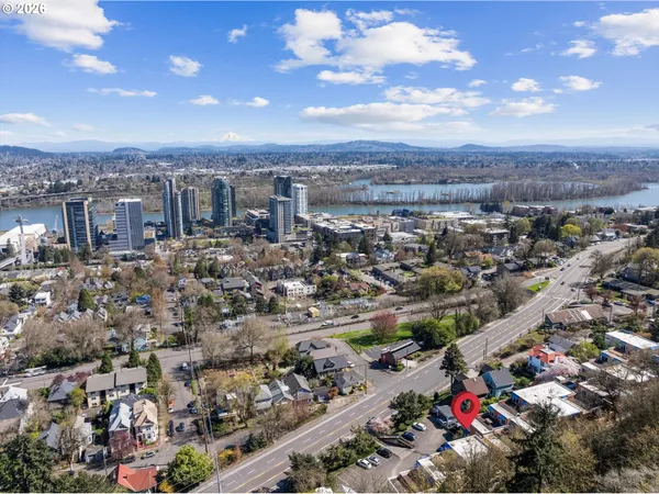 $250,000 | 3515 Southwest Barbur Boulevard, Unit R1, Portland, OR 97239