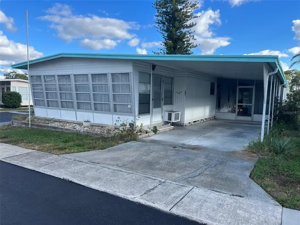 $139,900 | 201 Royal Palm Circle, Largo, FL 33778