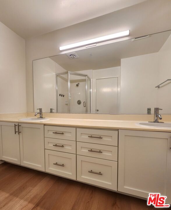 832 3rd Street, Unit 301 Santa Monica, CA 90403 - Photo 14 of 21