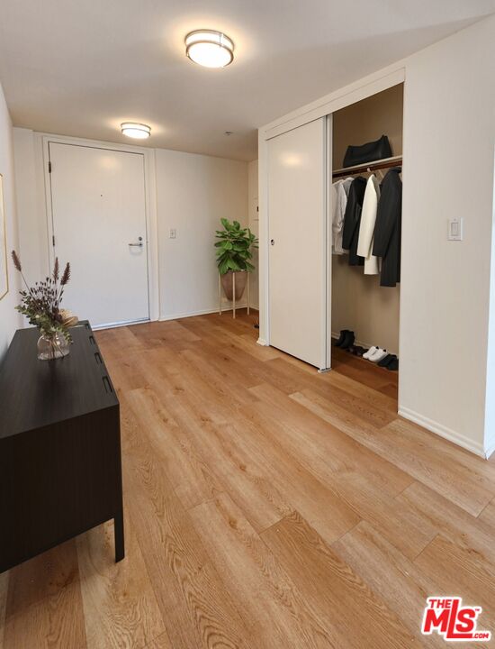 832 3rd Street, Unit 301 Santa Monica, CA 90403 - Photo 6 of 21