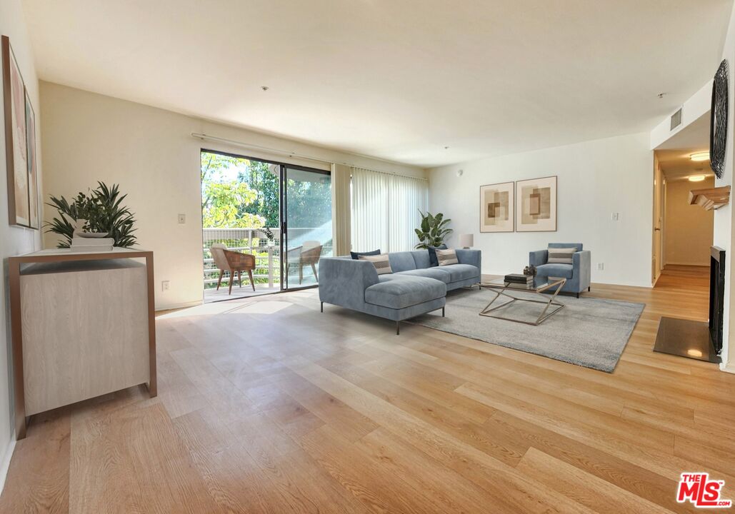832 3rd Street, Unit 301 Santa Monica, CA 90403 - Photo 9 of 21