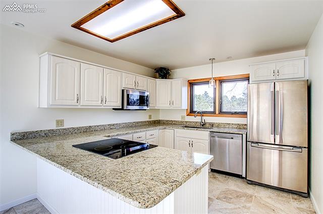 3780 Range View Road Monument, CO 80132 - Photo 3 of 33 Newly remodeled kitchen.