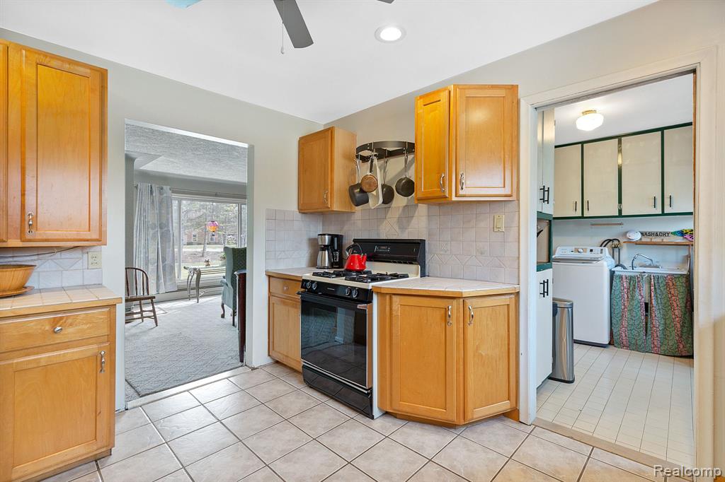 3678 John R Road Rochester Hills, MI 48307 - Photo 18 of 44