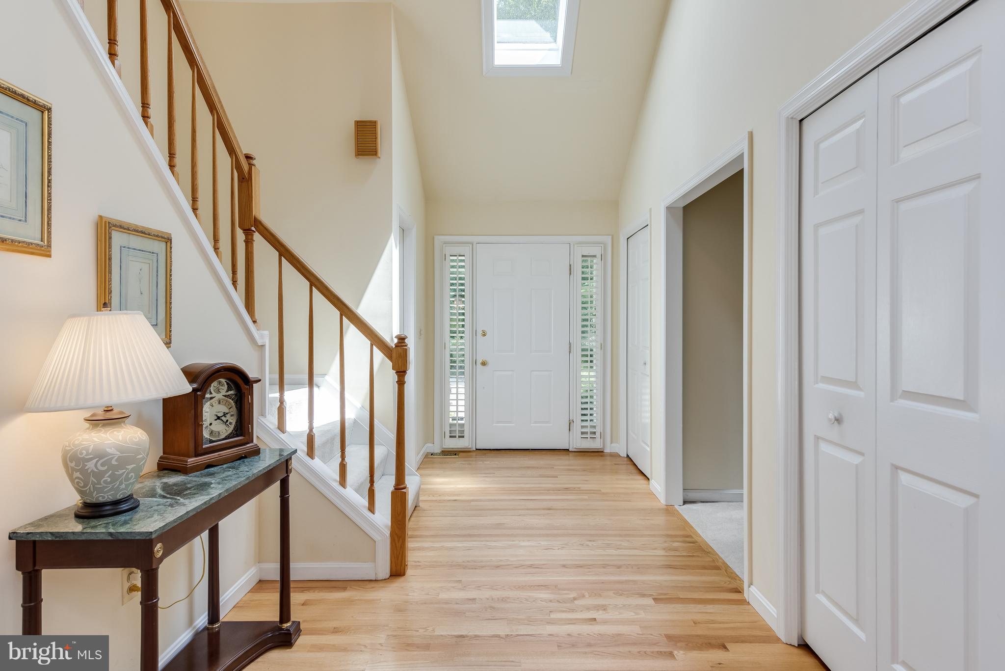 1136 Bacon Ridge Road Crownsville, MD 21032 - Photo 3 of 30 Gracious entry hall
