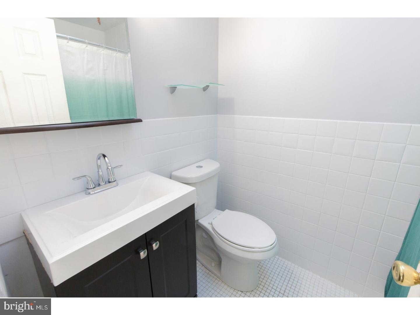 12303 Rambler Road Philadelphia, PA 19154 - Photo 17 of 25 Bathroom