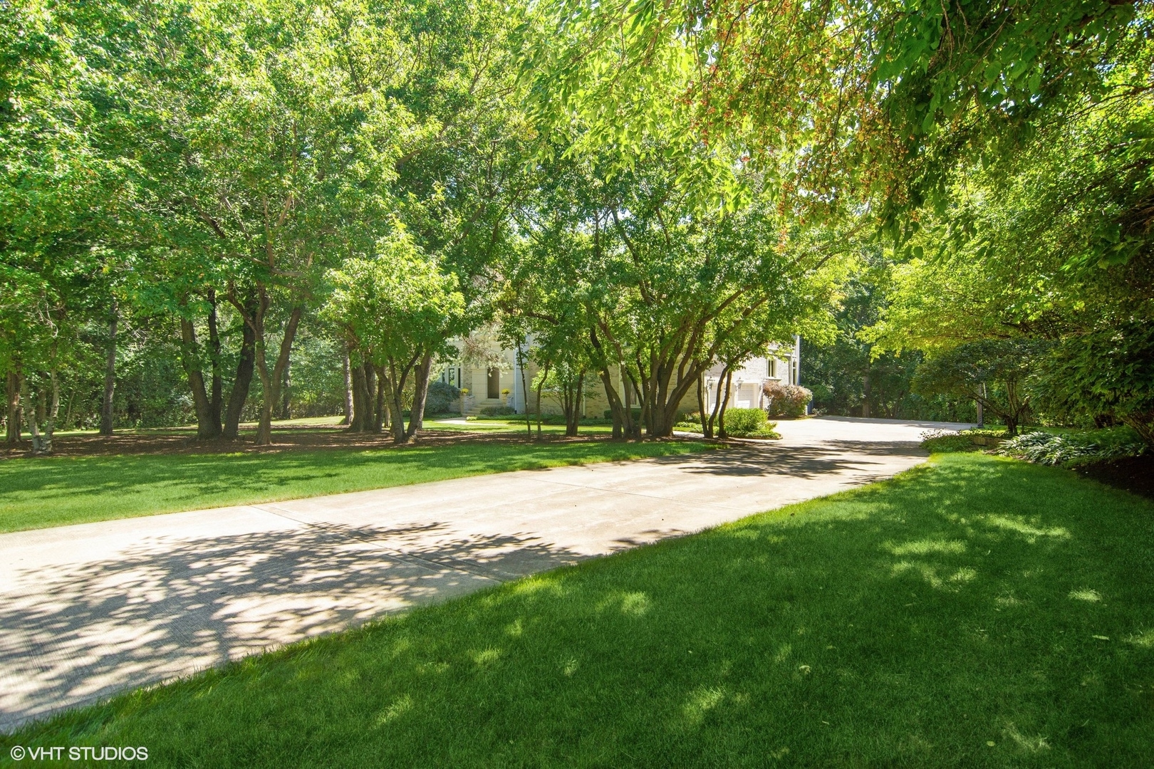 1860 Pheasant Run Long Grove, IL 60047 - Photo 71 of 76 a view of a yard with large trees