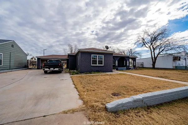 $139,900 | 406 North Swenson Street, Stamford, TX 79553