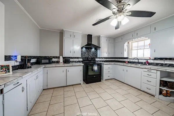 $139,900 | 406 North Swenson Street, Stamford, TX 79553