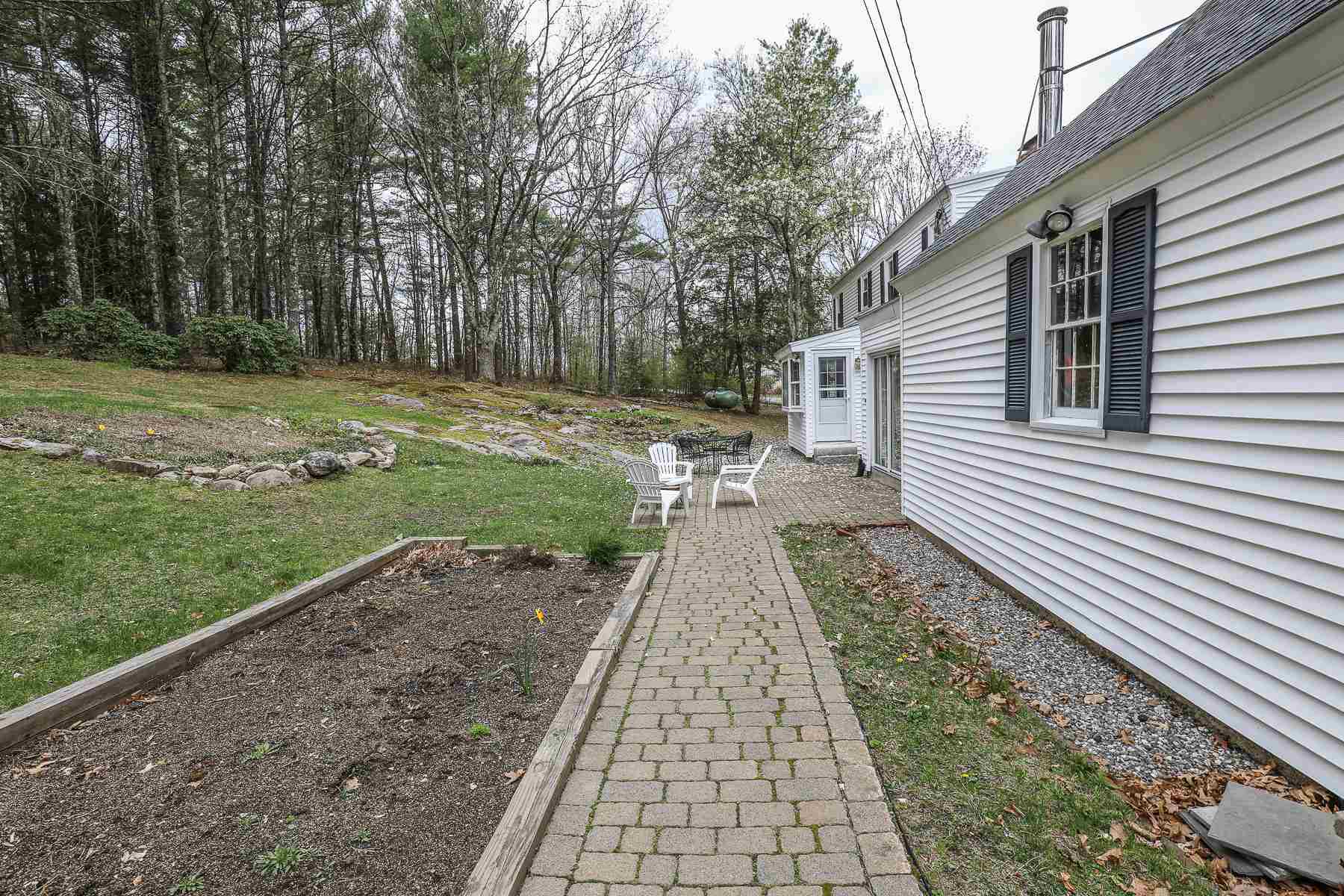 25 Smith Road Bedford, NH 03110 - Photo 27 of 35