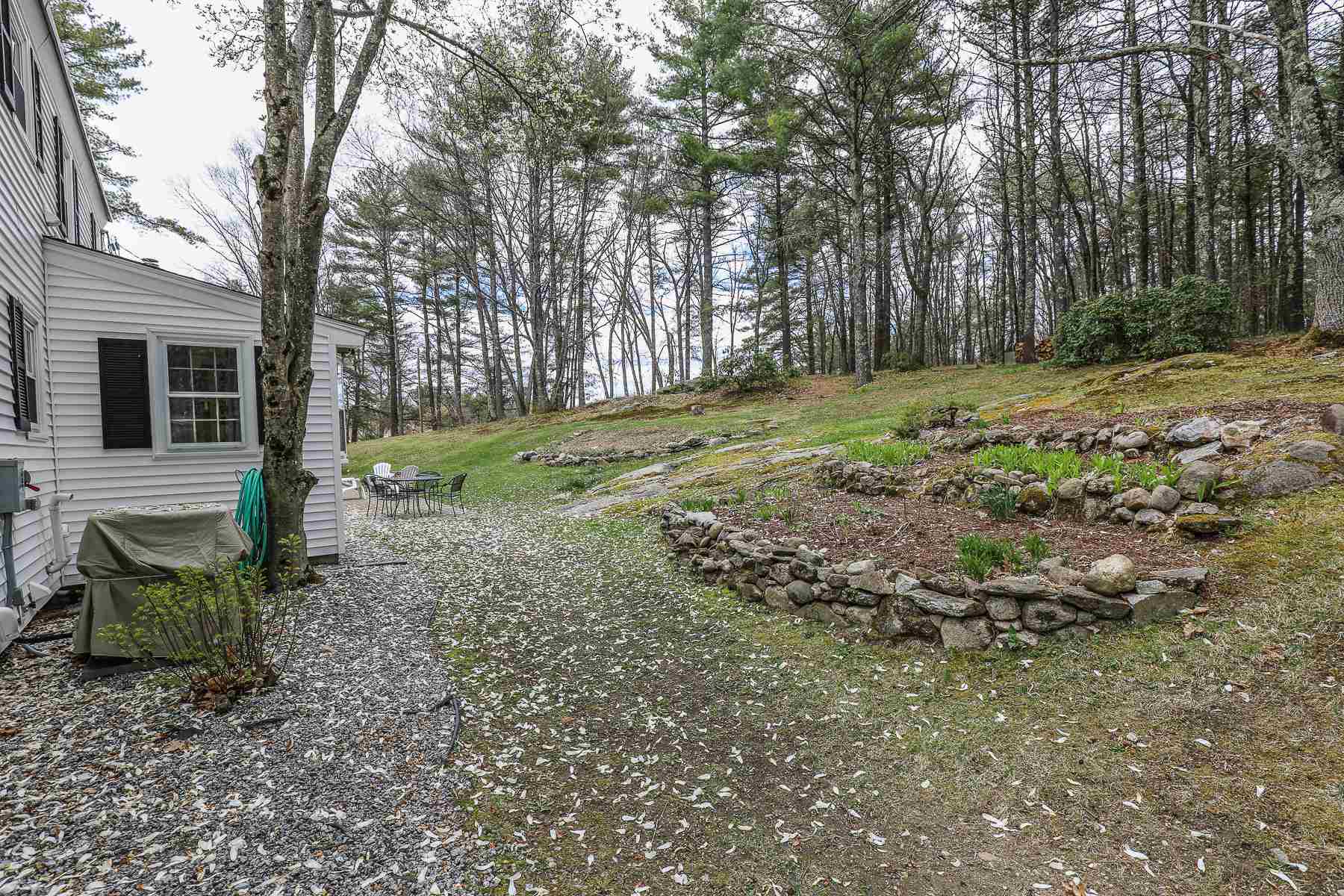 25 Smith Road Bedford, NH 03110 - Photo 33 of 35
