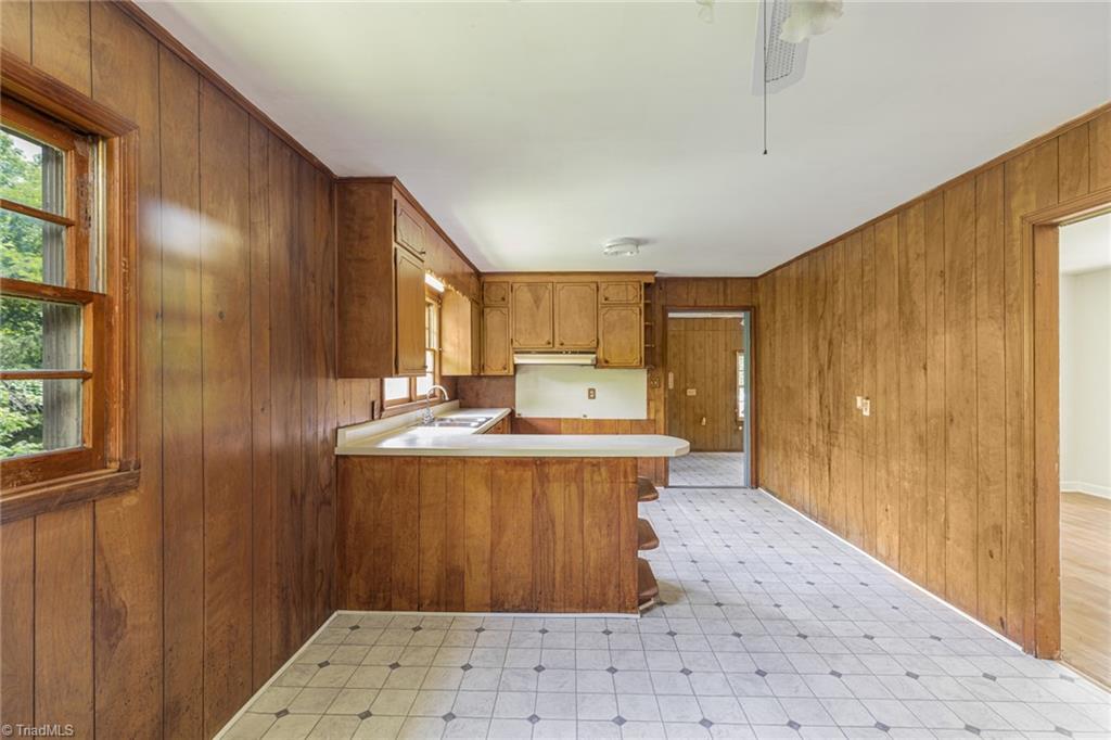 457 Brooks Road Reidsville, NC 27320 - Photo 13 of 34 Gallery Image 13