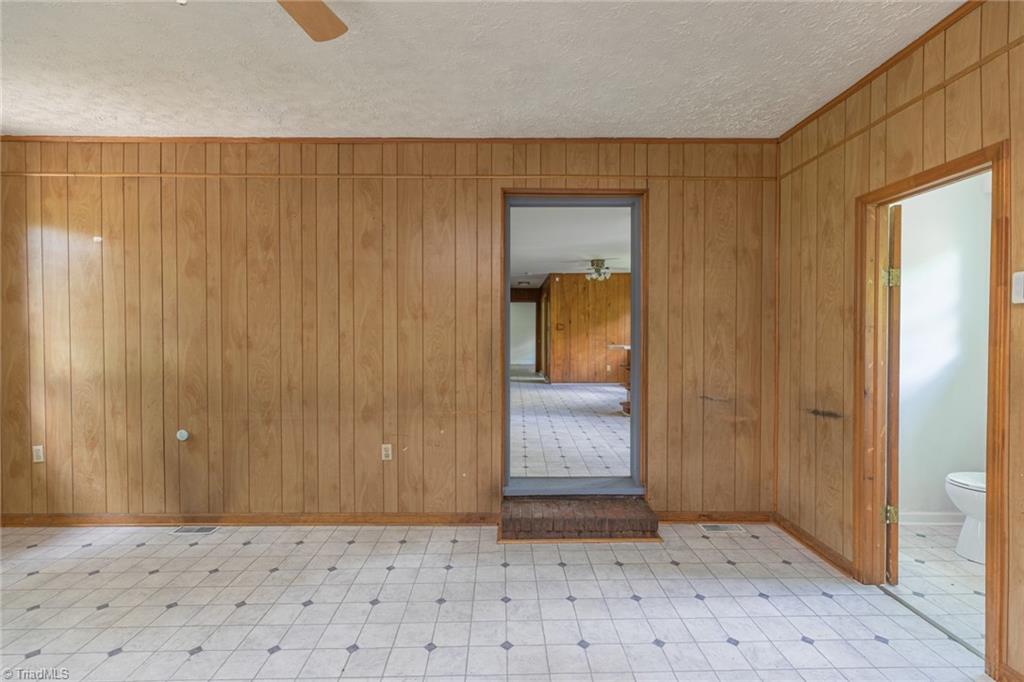 457 Brooks Road Reidsville, NC 27320 - Photo 24 of 34 Gallery Image 24