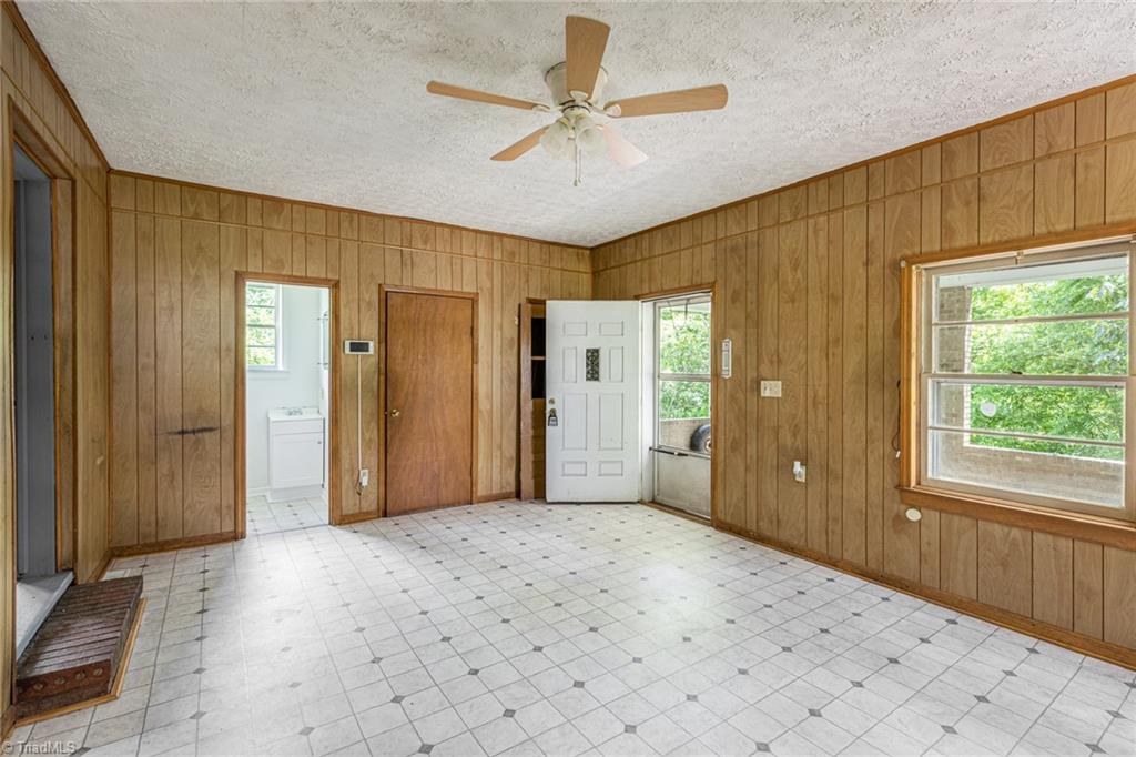 457 Brooks Road Reidsville, NC 27320 - Photo 31 of 34 Gallery Image 31