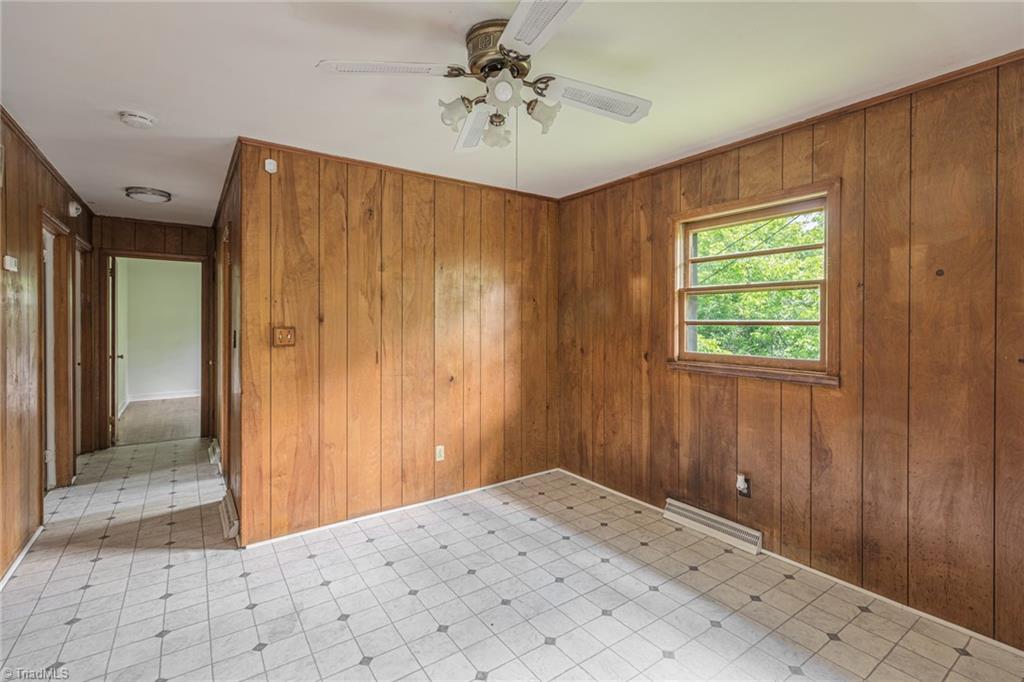 457 Brooks Road Reidsville, NC 27320 - Photo 32 of 34 Gallery Image 32