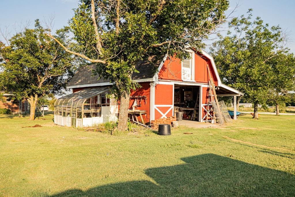471 Hcr 3335 Road Hubbard, TX 76648 - Photo 36 of 40 a view of a house with a yard