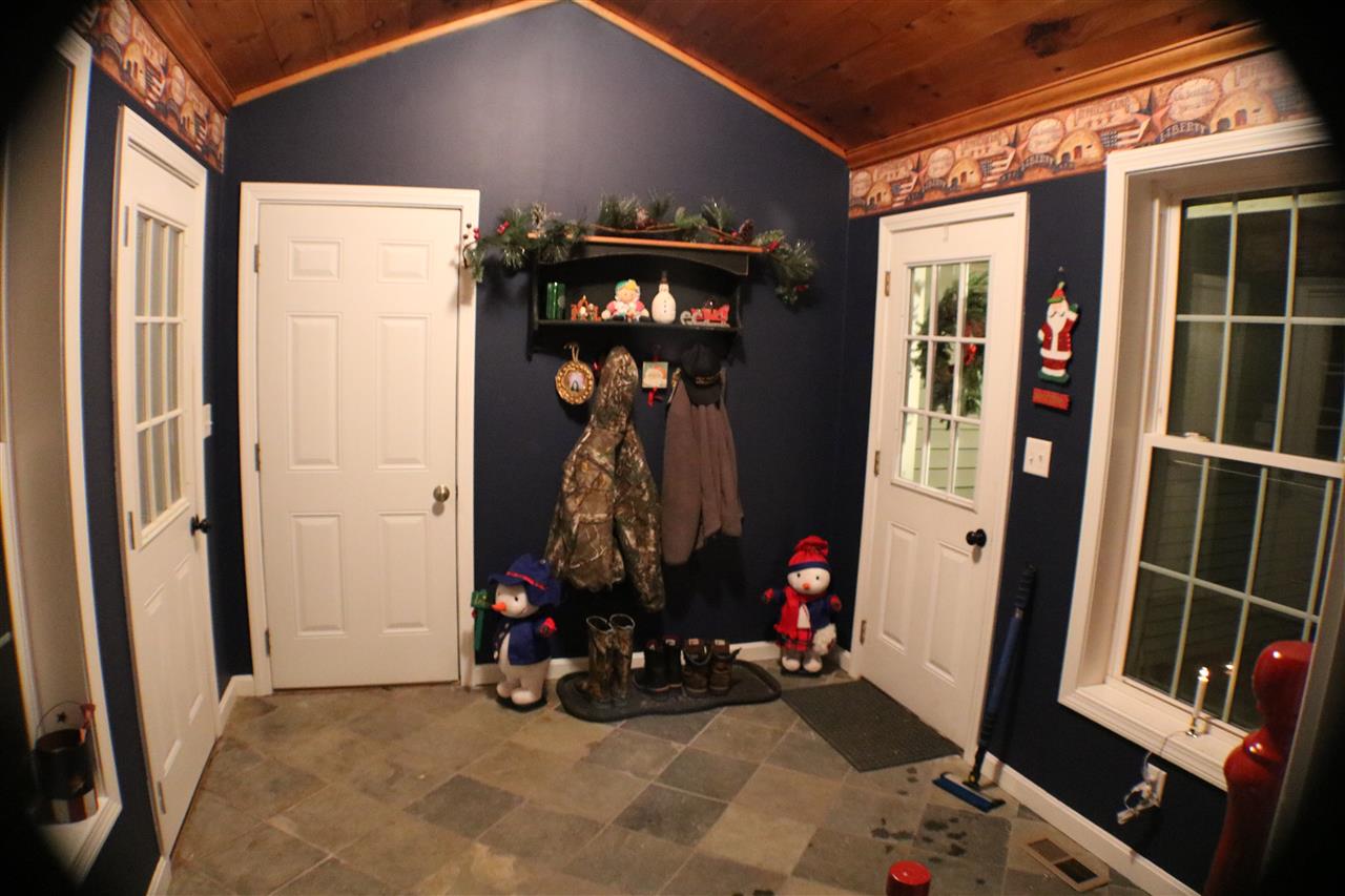 1032 River Road Weare, NH 03281 - Photo 18 of 34 Gallery Image 18