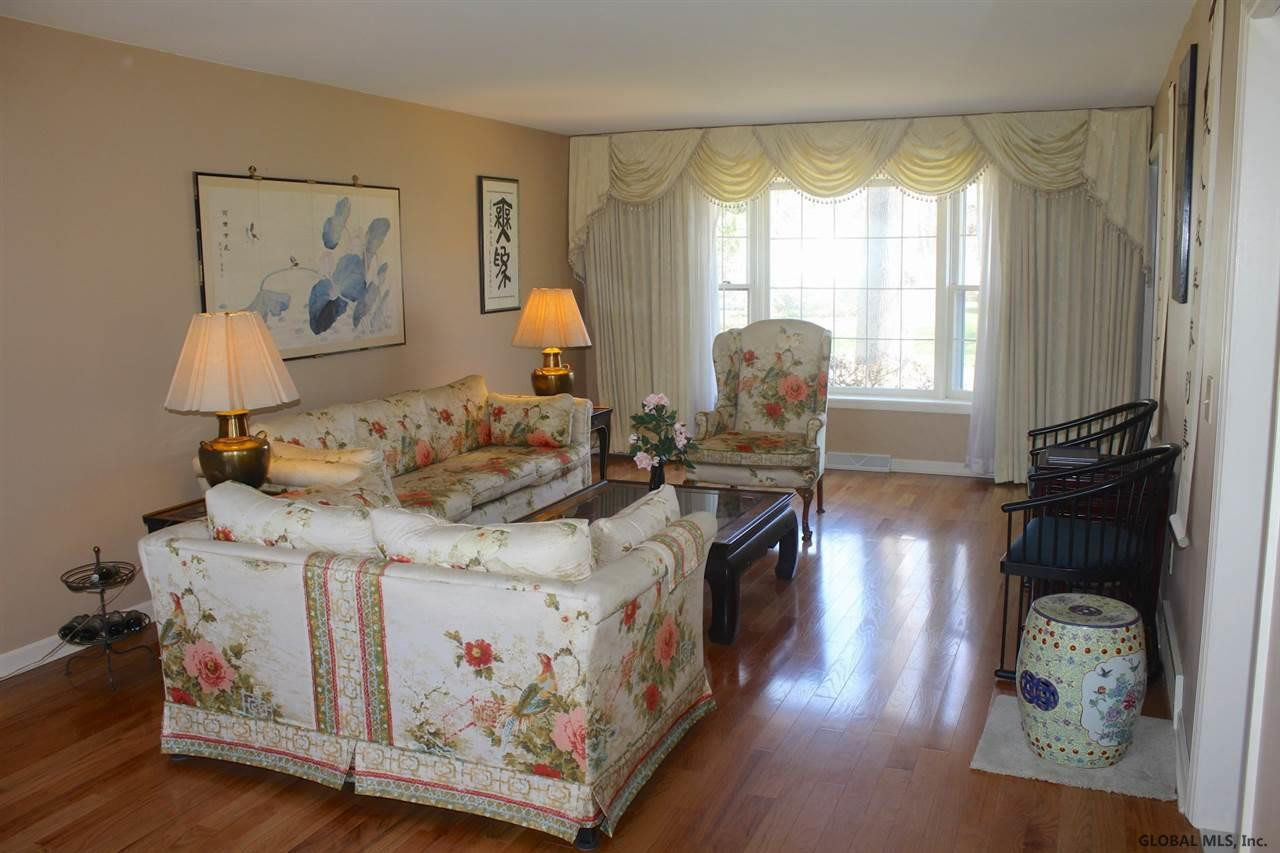 74 Huntersfield Road Bethlehem, NY 12054 - Photo 4 of 25 Photo 4
